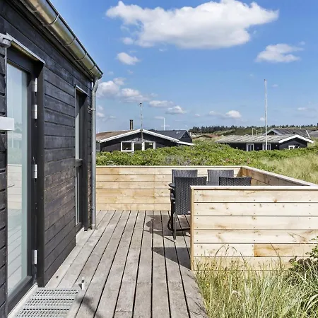Aaltje Holiday home